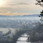 Rauchende Kamine über Wolfratshausen
